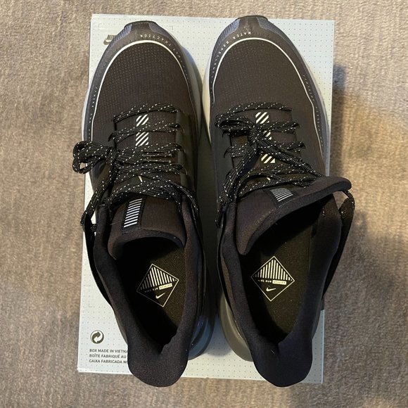 NIKE Legend React 2 Shield NEW Men's Size 9 - Picture 4 of 6